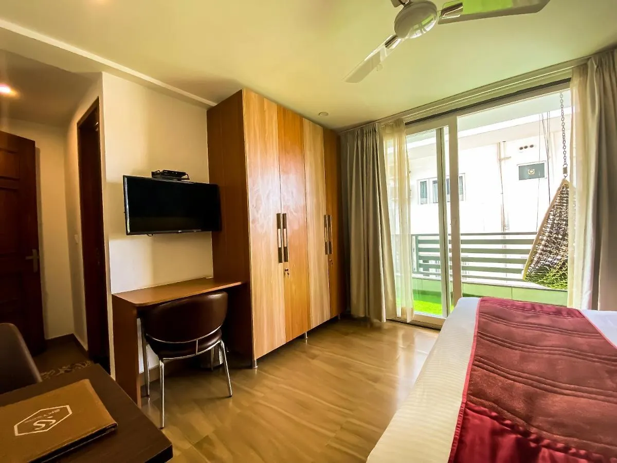 Sky Suites Γκουργκάον Ξενοδοχείο