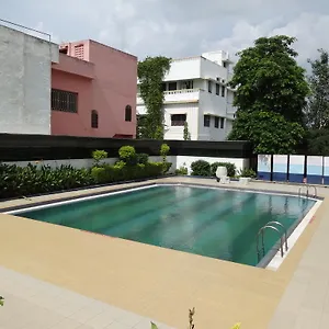 Hotel Golden Tulip